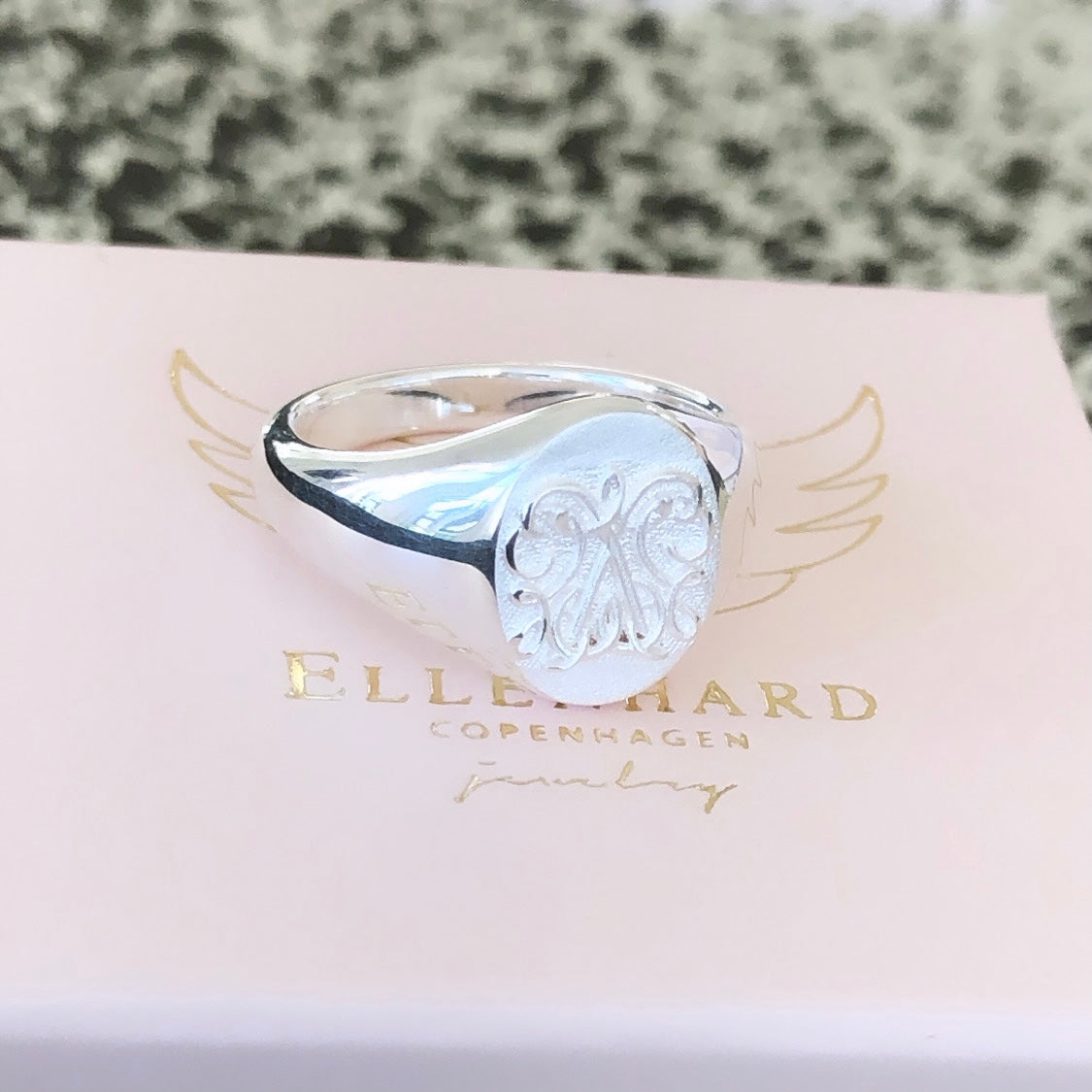 Mai Signet Ring Silver