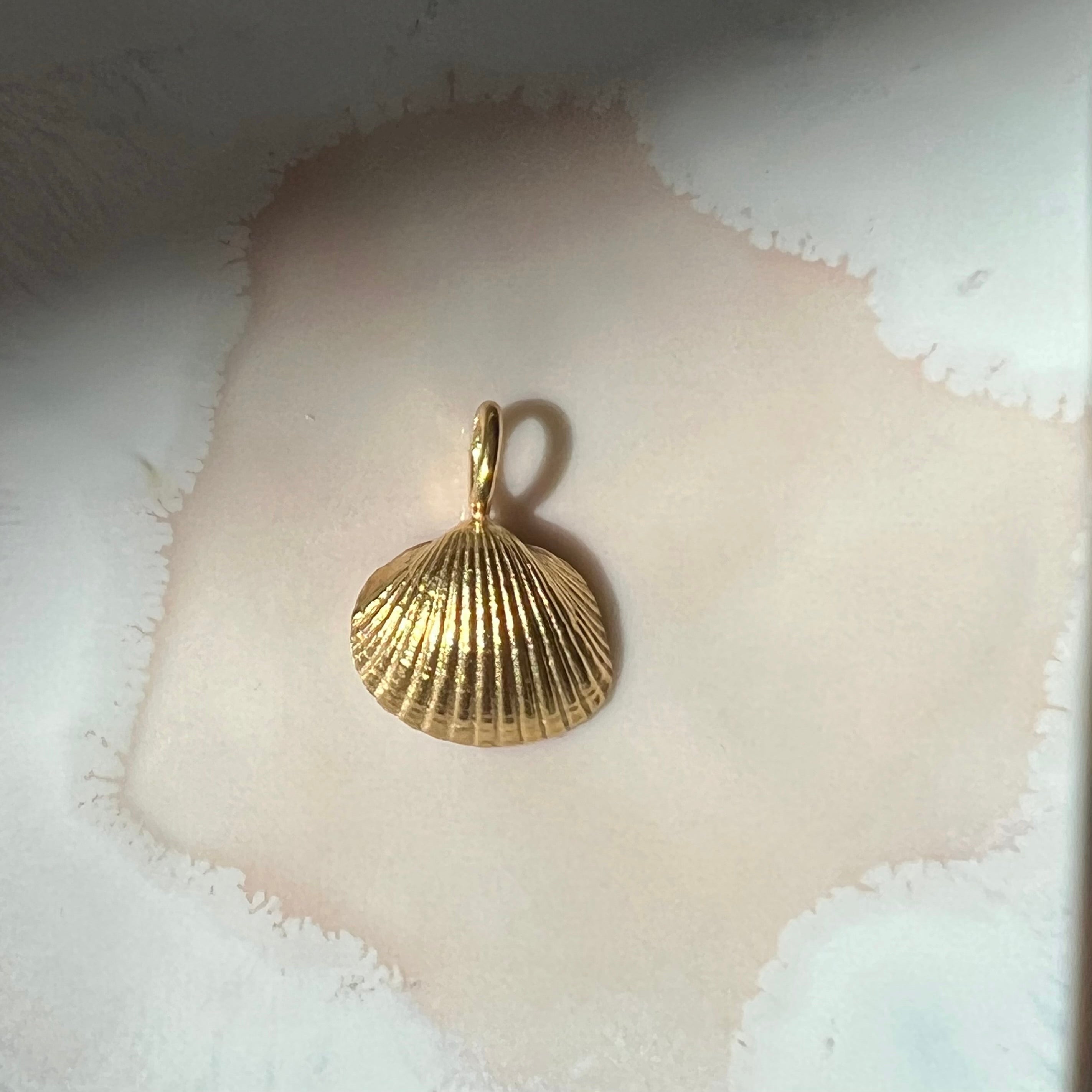 Lucca Pendant